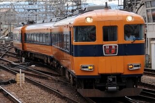 Kintetsu express train